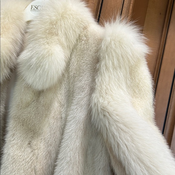 Luxurious mink Cream Jacket with pockets Size 6 - Picture 9 of 12